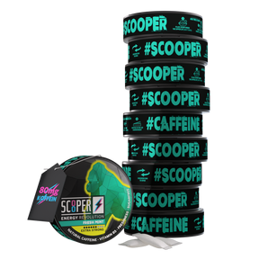 SCOOPER Energy Fresh Mint 4 Dosen mit 2 Pouches und einem 80mg Koffein Anhänger.