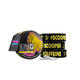 4 Dosen SCOOPER Energy Iced Tea Lemon mit einzelnen Energy Pouches und dem Vermerk 80mg Koffein.