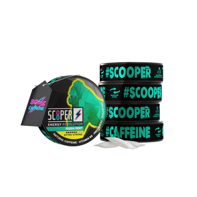 5 Dosen SCOOPER Energy Fresh Mint mit einzelnen Energy Pouches und dem Vermerk 80mg Koffein.