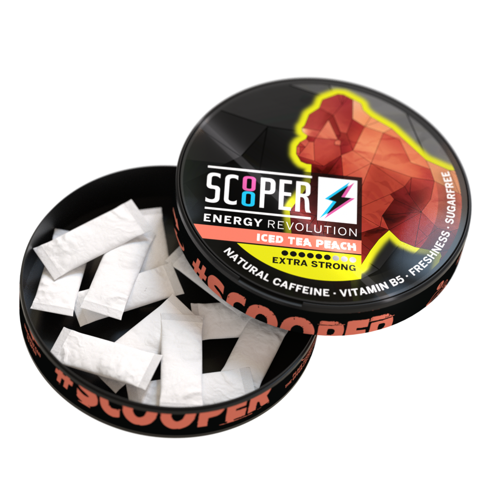 SCOOPER Energy Iced Tea Peach Dose, geöffnet mit 12 sichtbaren Energy Pouches. Auf der Dose ist ein orangener Gorilla abgebildet.