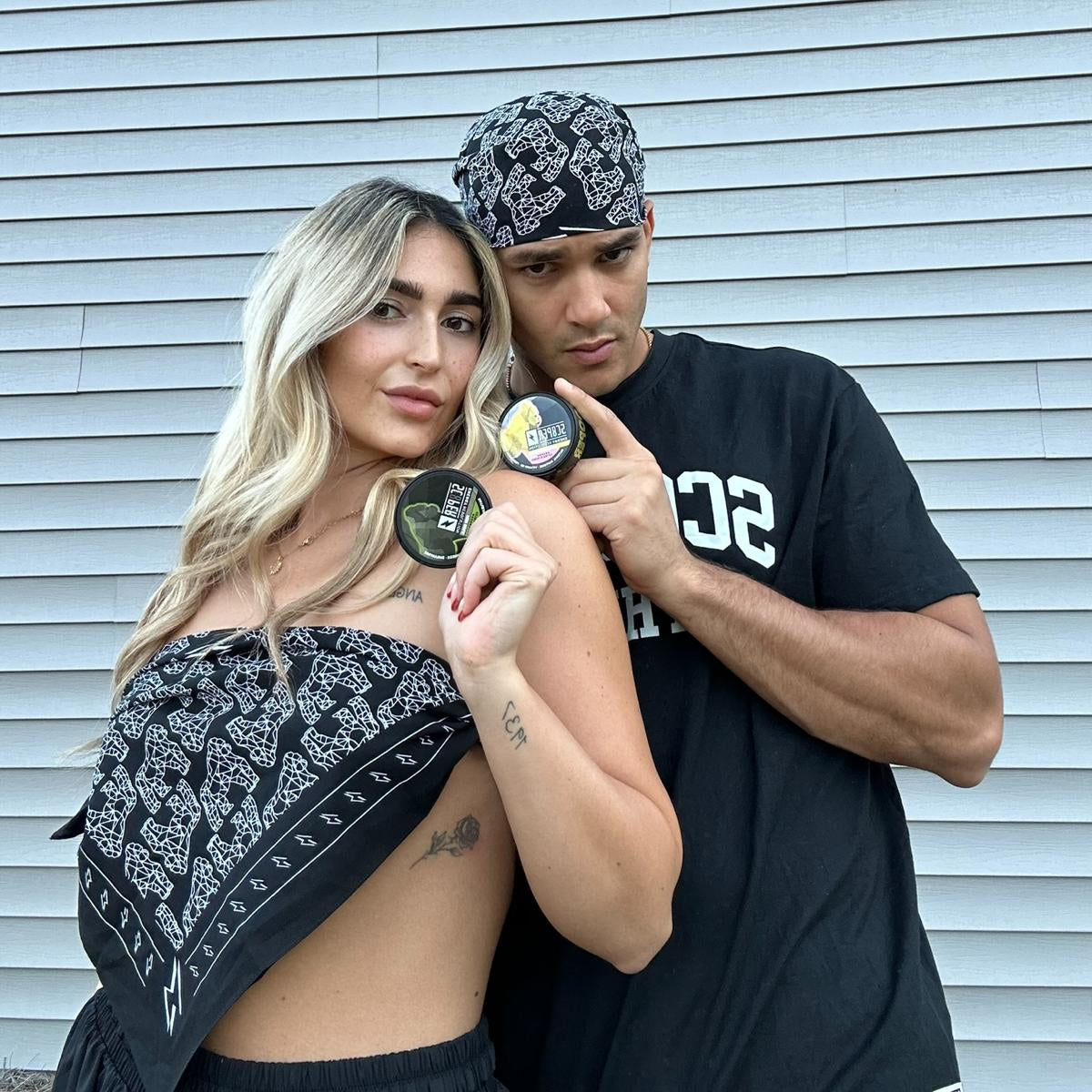 All-In-One Couple Bundle (10 Dosen + 2 Paar Socken)